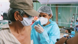 Bí thư Thành ủy TP Hồ Chí Minh: Không để dịch chồng dịch