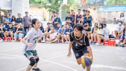 Trận giành ngôi vương giữa những cô gái trường THPT Kim Liên và THPT Phan Huy Chú