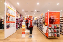 UNIQLO Vincom Bà Triệu sẵn sàng chính thức khai trương vào sáng 28/10