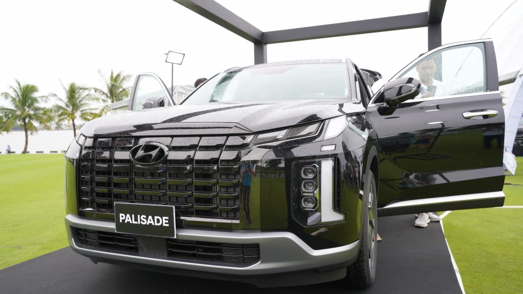 Hyundai ra mắt 2 dòng xe Palisade và Custin với giá siêu hấp dẫn