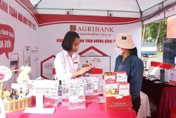 Phụ nữ Gia Lai khởi nghiệp sáng tạo cùng phiên chợ “Không dùng tiền mặt