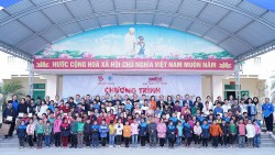 Nối dài hành trình yêu thương tới miền biên cương tổ quốc