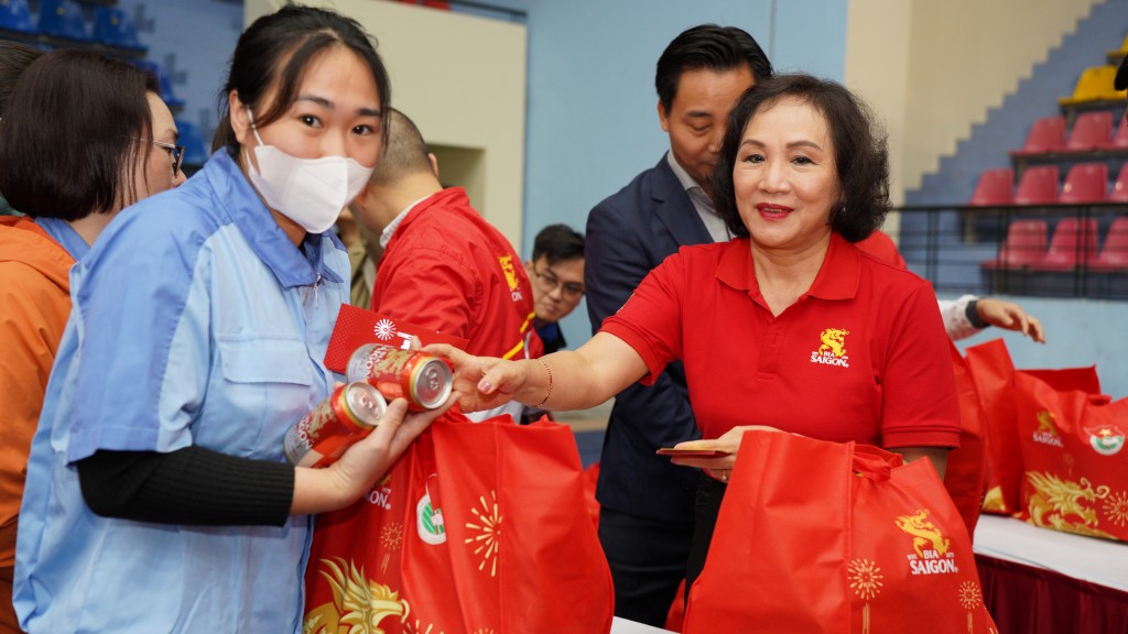 Tết sớm vẹn niềm vui của công nhân, người lao động Thủ đô