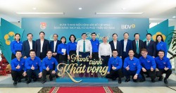 Ban lãnh đạo BIDV đối thoại với thanh niên về 