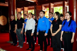 Hành trình về nguồn tưởng nhớ, tri ân các Anh hùng liệt sĩ