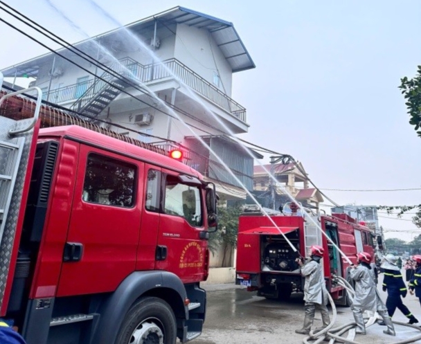 Thực tập phòng cháy chữa cháy tại khu dân cư phía đông thôn Bầu