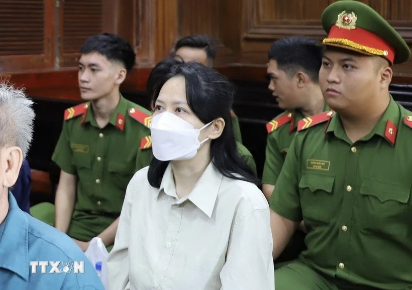 Vụ lừa đảo tiền của gần 600 người: Phạm Thị Tuyết Nhung bị đề nghị án chung thân