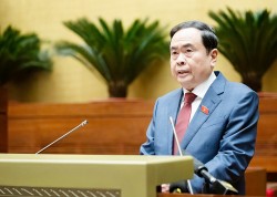Quốc hội bàn thảo loạt vấn đề cấp bách về tinh gọn bộ máy