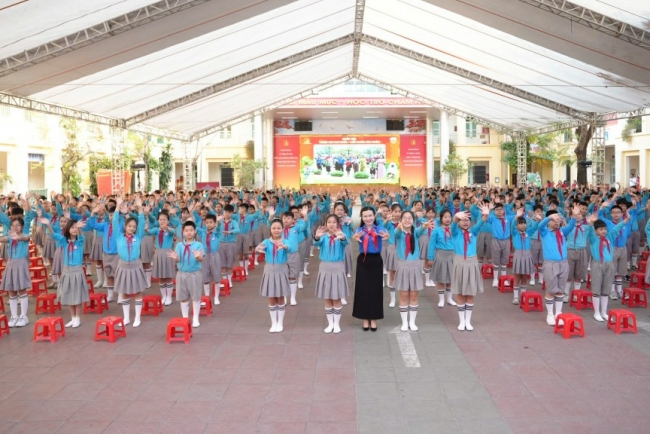 Thiếu nhi thi đua kỷ niệm 50 năm Ngày Giải phóng miền Nam