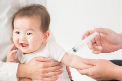 Cả nước triển khai tiêm vét vắc xin phòng sởi đầu tháng 4