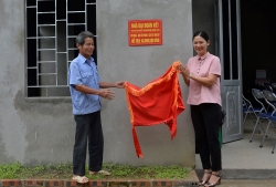 Tỉnh đoàn Yên Bái gắn biển trao nhà đại đoàn kết cho gia đình có công với cách mạng