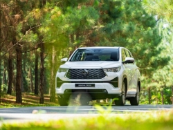 Điểm danh xe hybrid trong tầm giá dưới 1 tỷ đồng tại Việt Nam