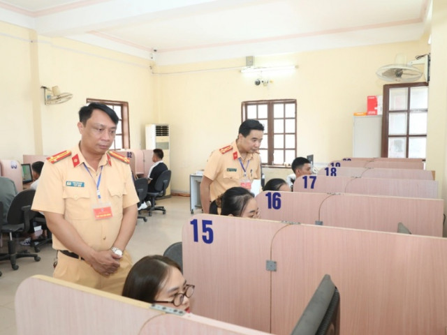 Thi lý thuyết lái xe sẽ dùng bộ đề 600 câu hỏi từ 1/6/2025