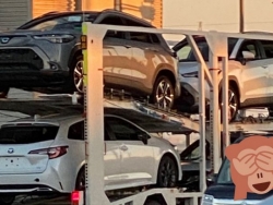 Toyota Corolla Cross 2022 dành cho Nhật Bản để lộ diện mạo khác lạ chưa từng thấy