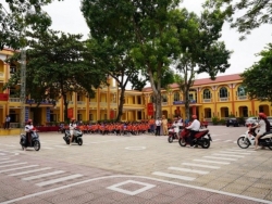 Từ 1/1/2025, học sinh THPT sẽ được học lái xe máy tại trường