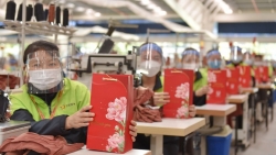 Ngôi nhà Tân Đệ ngập tràn sắc đỏ trong ngày 8/3
