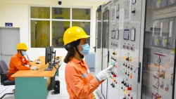 EVNHANOI trực sự cố, sửa chữa điện 24/24h dịp 30/4 - 1/5