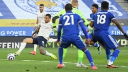 Đánh bại Leicester City, Manchester City tiến sát ngôi vô địch