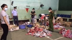 Bắc Giang: Xử lý cơ sở kinh doanh đồ chơi trẻ em có tính chất bạo lực