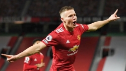 Manchester United vào tốp 3 sau khi hủy diệt Leeds United