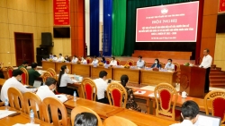 Người ứng cử đại biểu Quốc hội và HĐND tỉnh Bình Dương tiếp xúc cử tri là cán bộ, chiến sĩ lực lượng vũ trang
