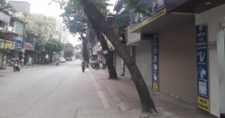 Người dân sống gần khu vực Bệnh viện Bạch Mai chủ động nâng cao ý thức phòng dịch Covid-19