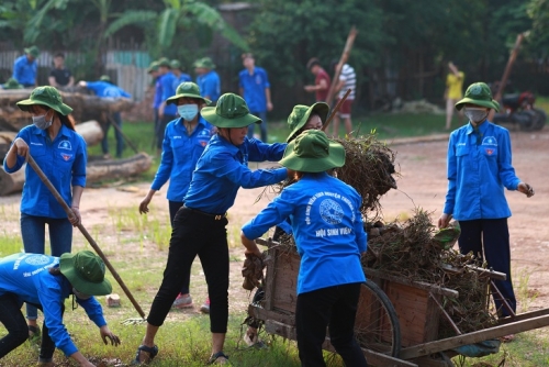Mang sức trẻ xây dựng nông thôn mới, làm đẹp Thủ đô và đất nước