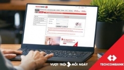 Nhân viên ngân hàng chuyển đổi phương thức làm việc với Microsoft 365